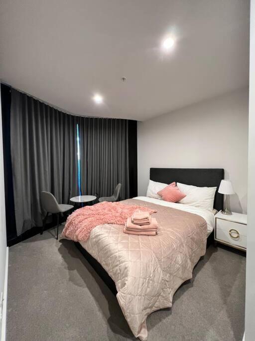 Comfy 2 Bed Apartment In The Heart Of מלבורן מראה חיצוני תמונה